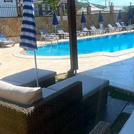 Olinda & 3*